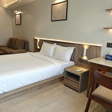 Alite Enclaves Fully Furnished Apartments Thrissur Bagian luar foto