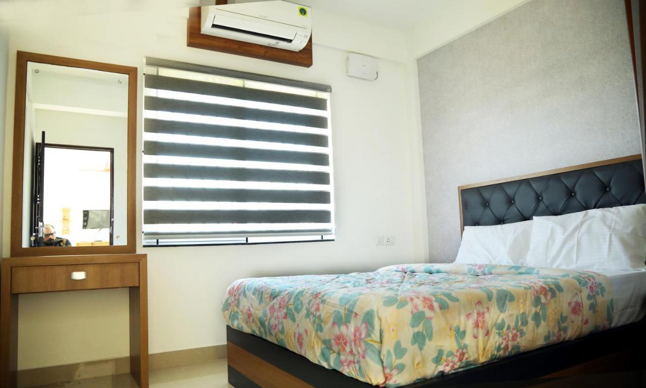 Alite Enclaves Fully Furnished Apartments Thrissur Bagian luar foto