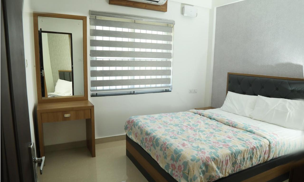 Alite Enclaves Fully Furnished Apartments Thrissur Bagian luar foto