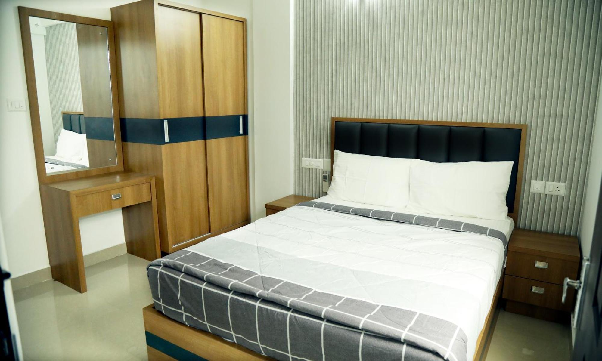 Alite Enclaves Fully Furnished Apartments Thrissur Bagian luar foto